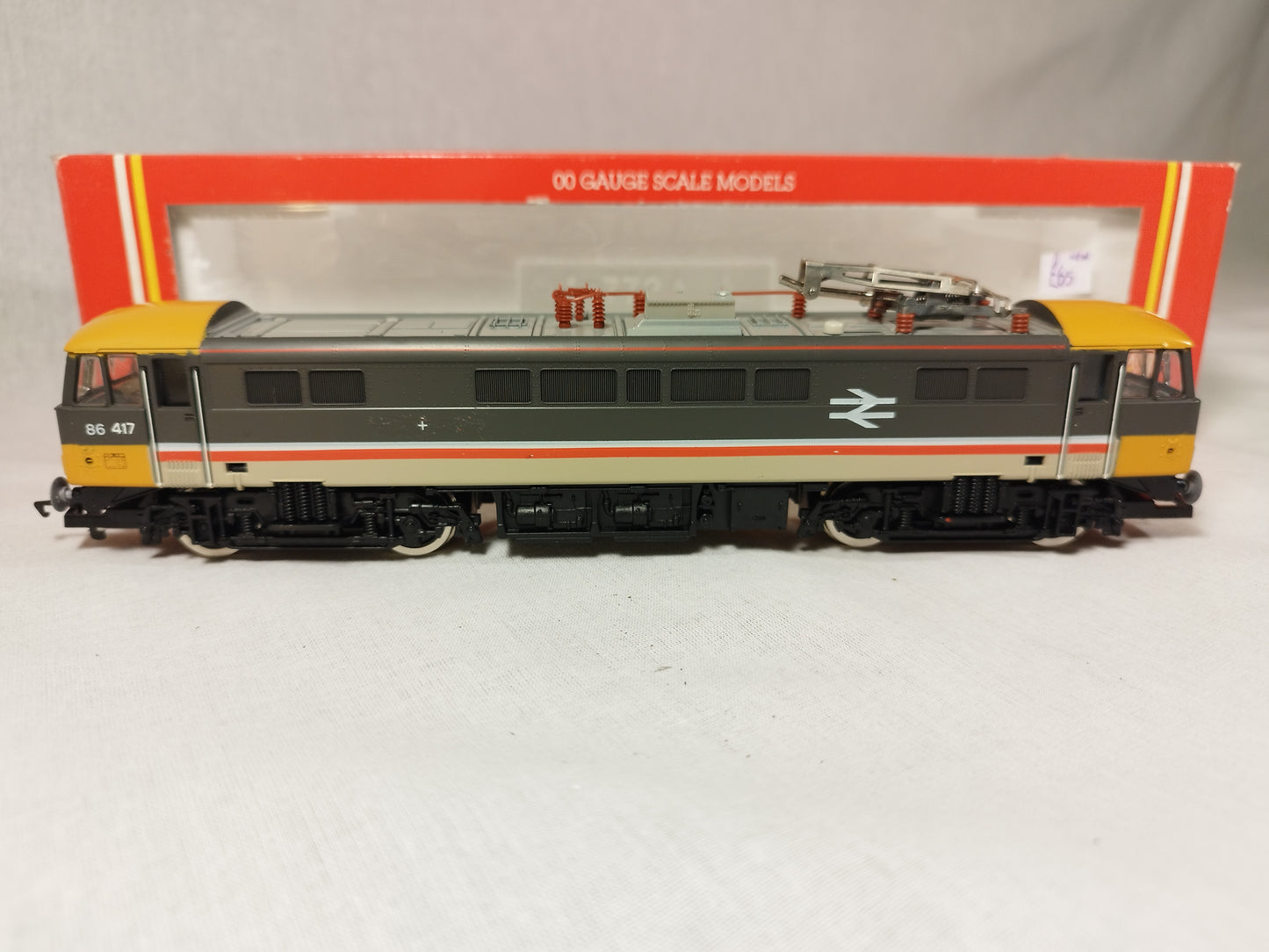 Hornby OO Gauge Class 86 "Bo-Bo" Electric Intercity Livery R289