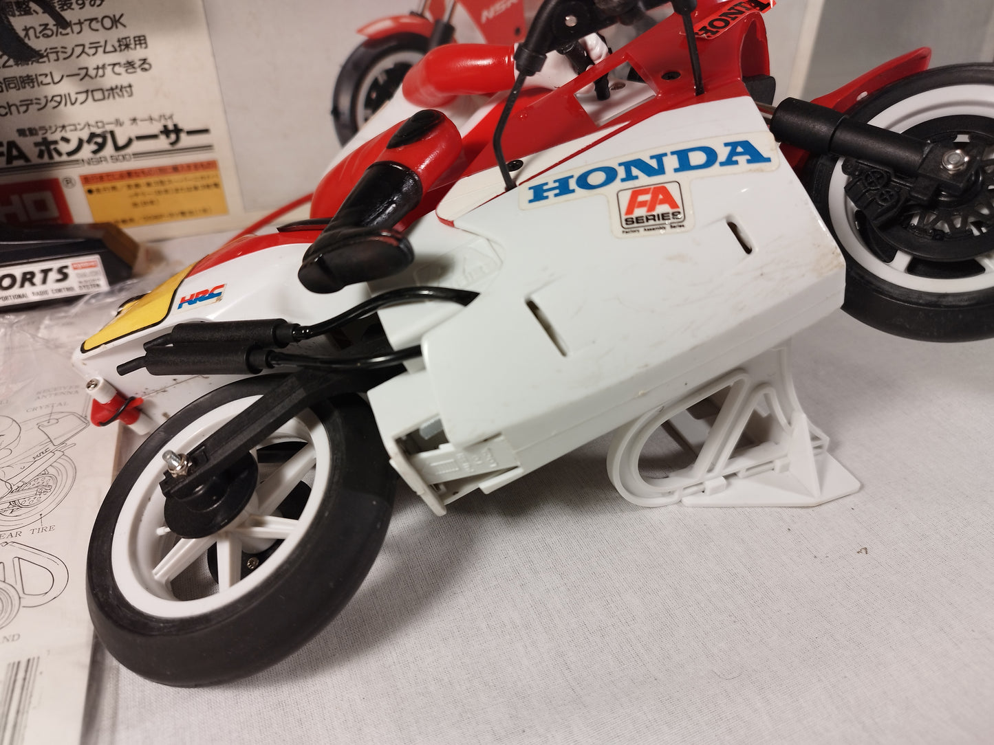 Kyosho 1/7 RC Honda NSR500 Racing Motorbike FA Series Ready to Run!
