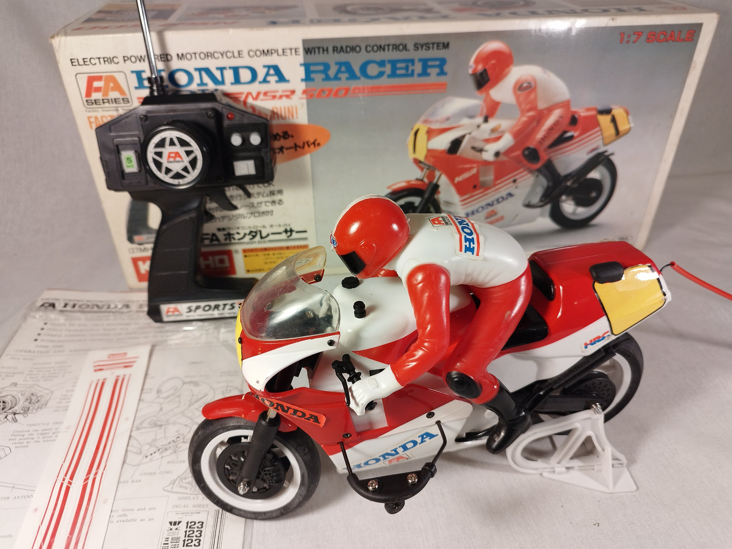 Kyosho 1/7 RC Honda NSR500 Racing Motorbike FA Series Ready to Run!