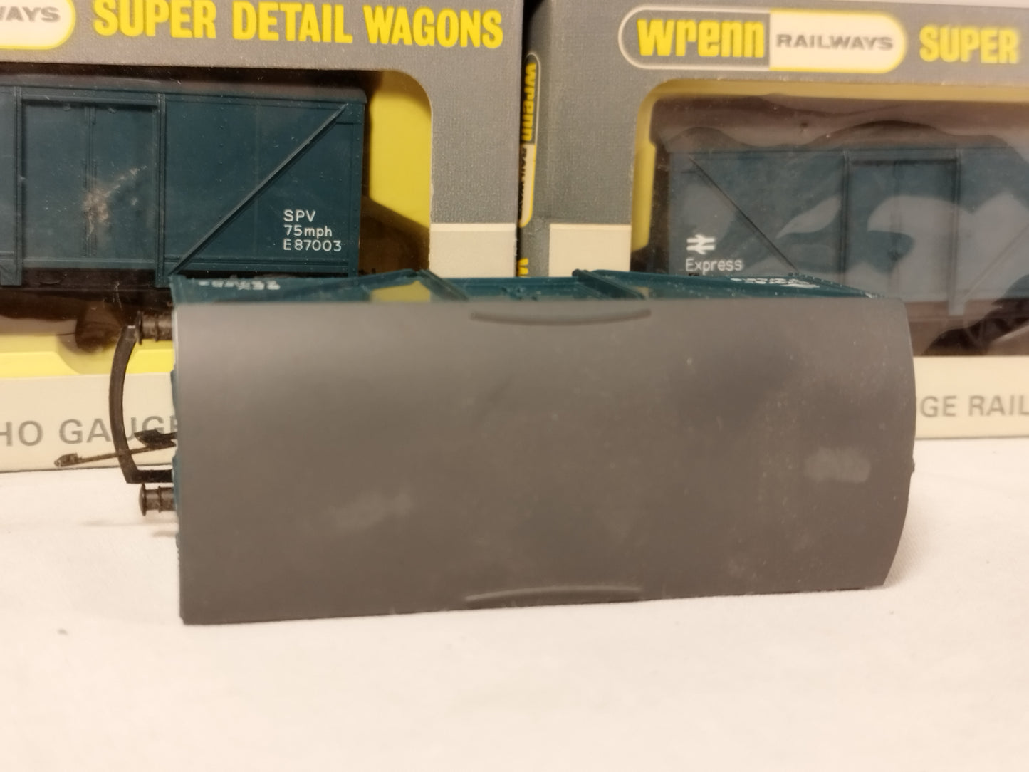 Wrenn OO Gauge BR Express Parcels Van W5012