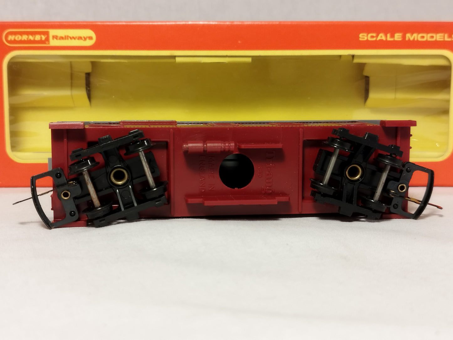 Hornby OO Gauge Canadian CN Rail Caboose Fourgon de Queue - Import Only Rare!