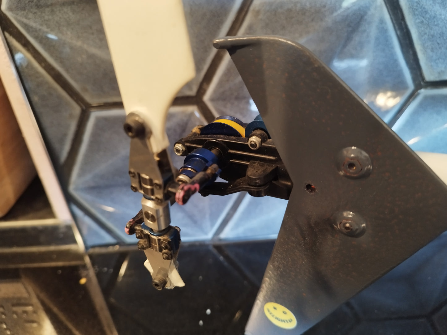 Hirobo Shuttle RC Helicopter Nitro Gyro Stabilised