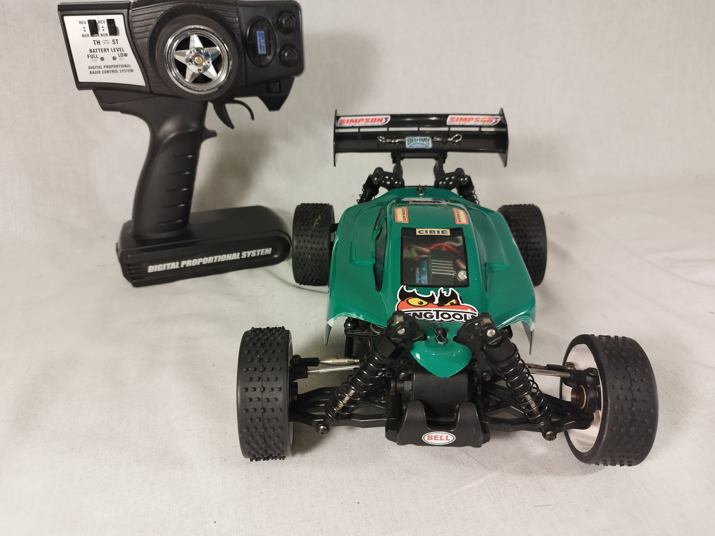 Revell 1:18 RC Buggy with Radio and Charger