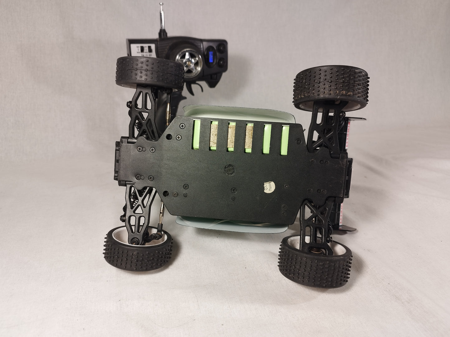 Revell 1:18 RC Buggy with Radio and Charger