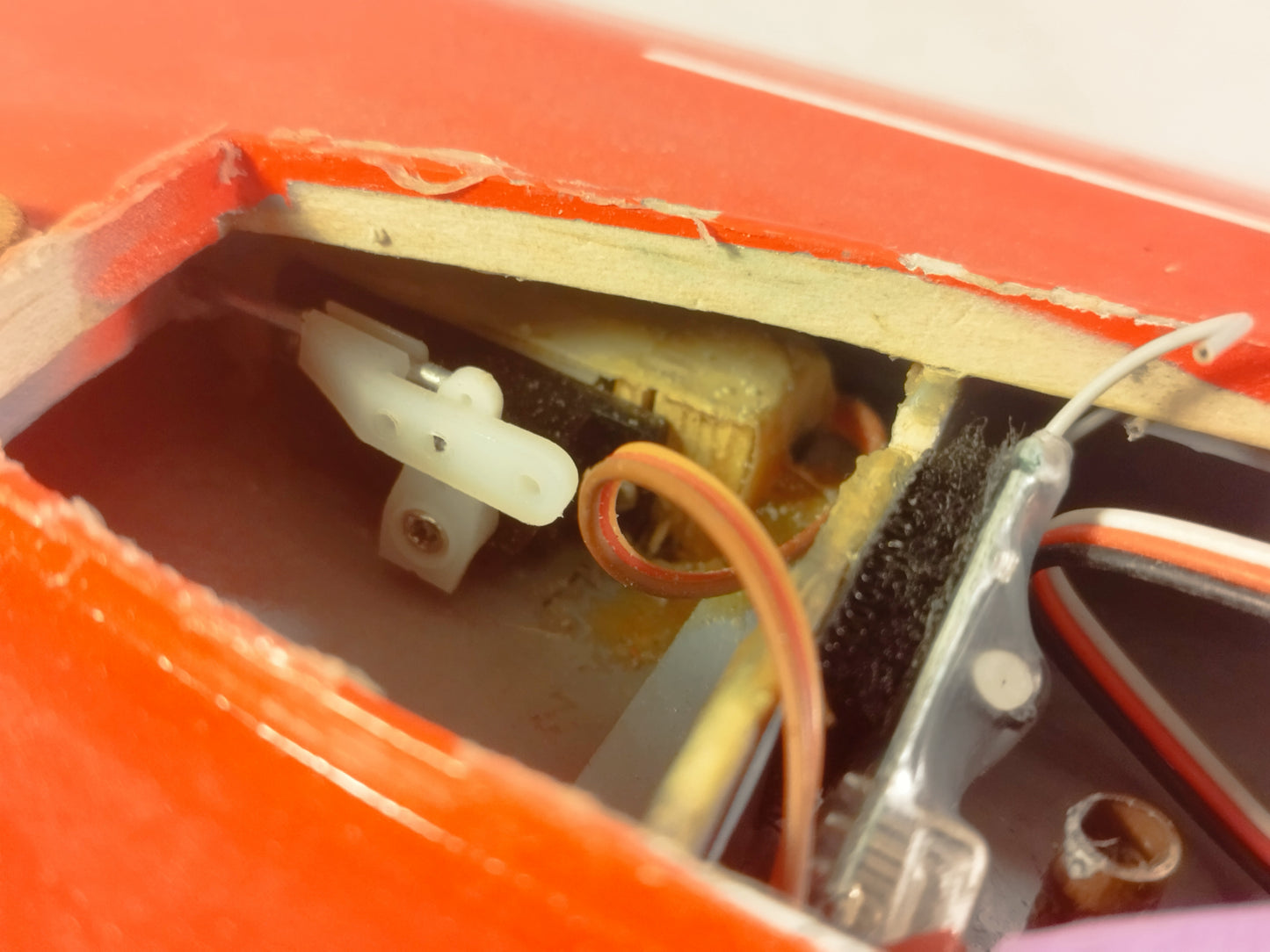 RC Brushless Hydroplane with Motor, ESC and Servo - 19" Long