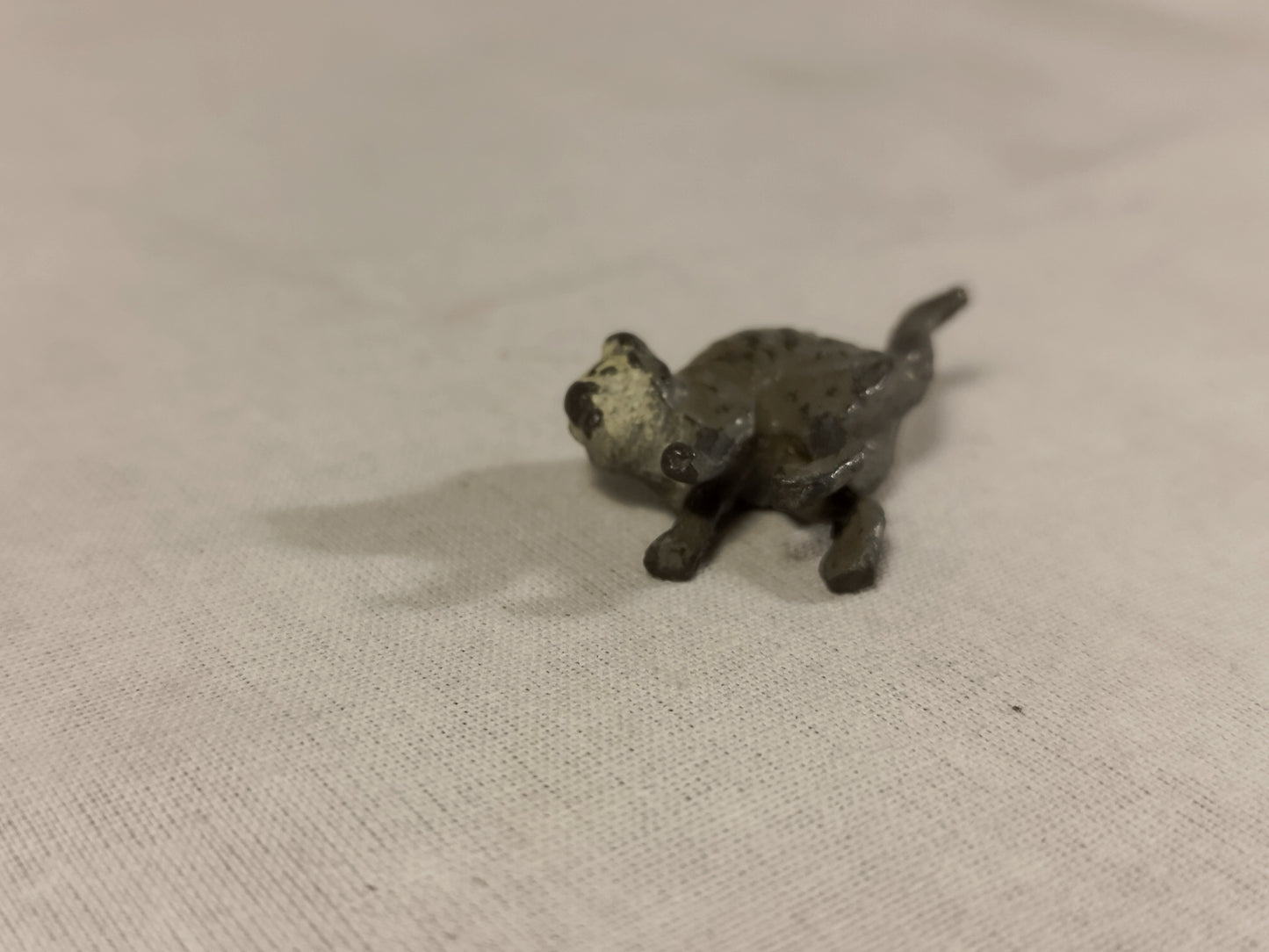 Heyde Pre War Arch-back Cat Lead Farm Figure