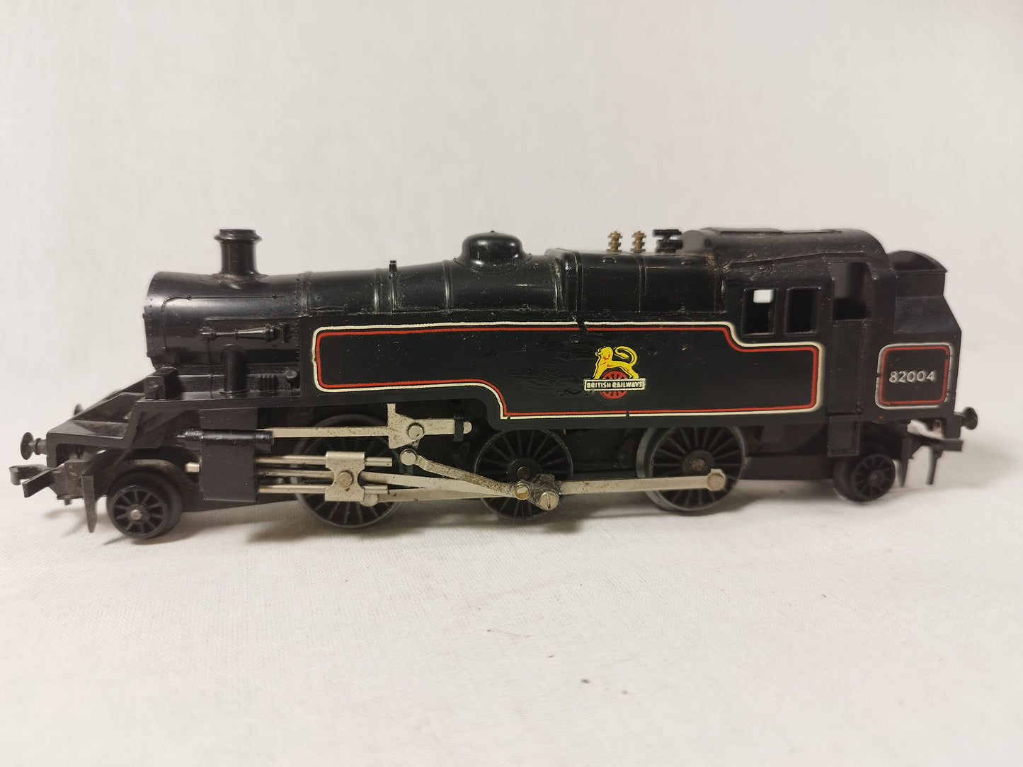 Triang Hornby R59 3MT Tank Locomotive in BR Black 82004