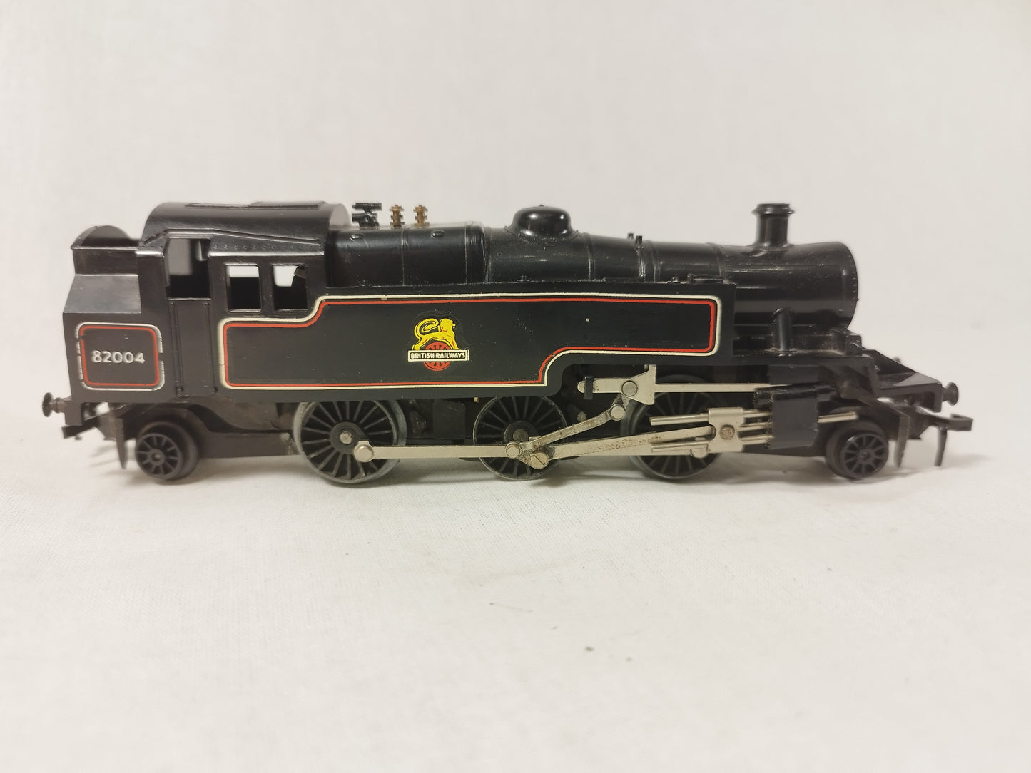 Triang Hornby R59 3MT Tank Locomotive in BR Black 82004