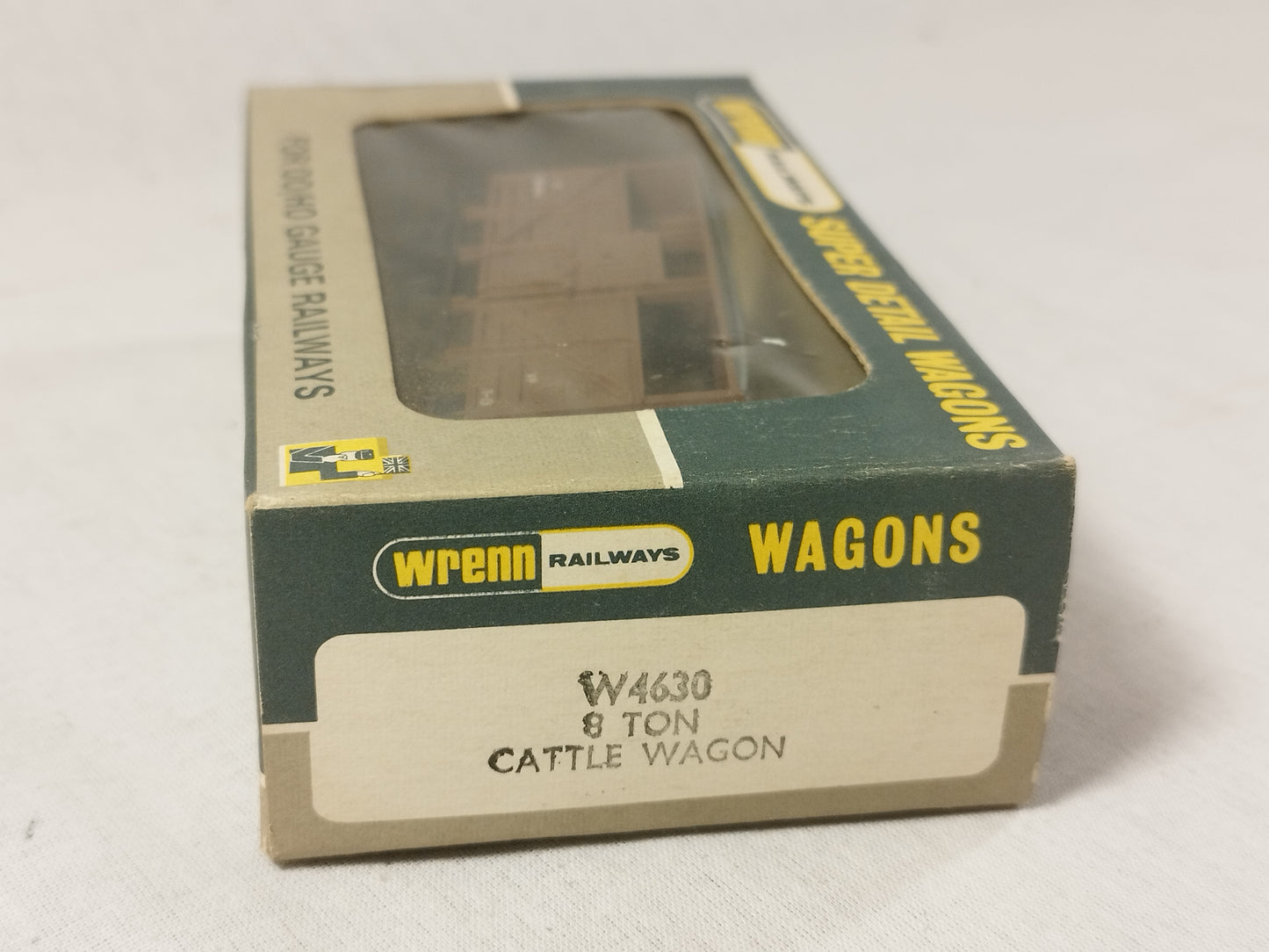 Wrenn OO Gauge 8 Ton Cattle Wagon W4630