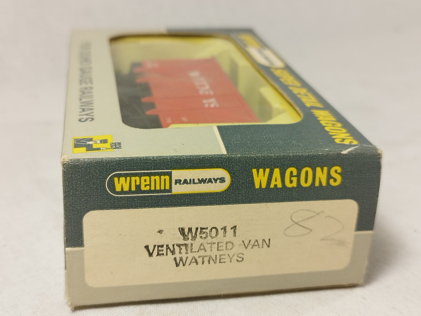 Wrenn OO Gauge "Watneys" Ventilated Van W5011 Boxed