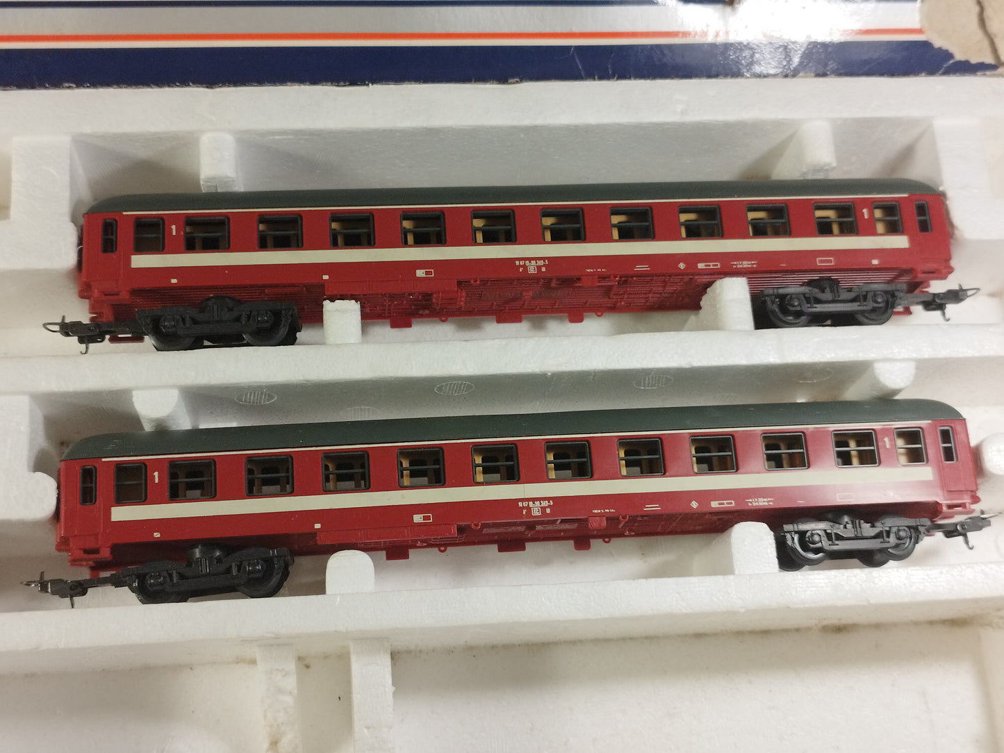 Lima OO Gauge "Le Captiole" Electric Loco SNCF Train Set
