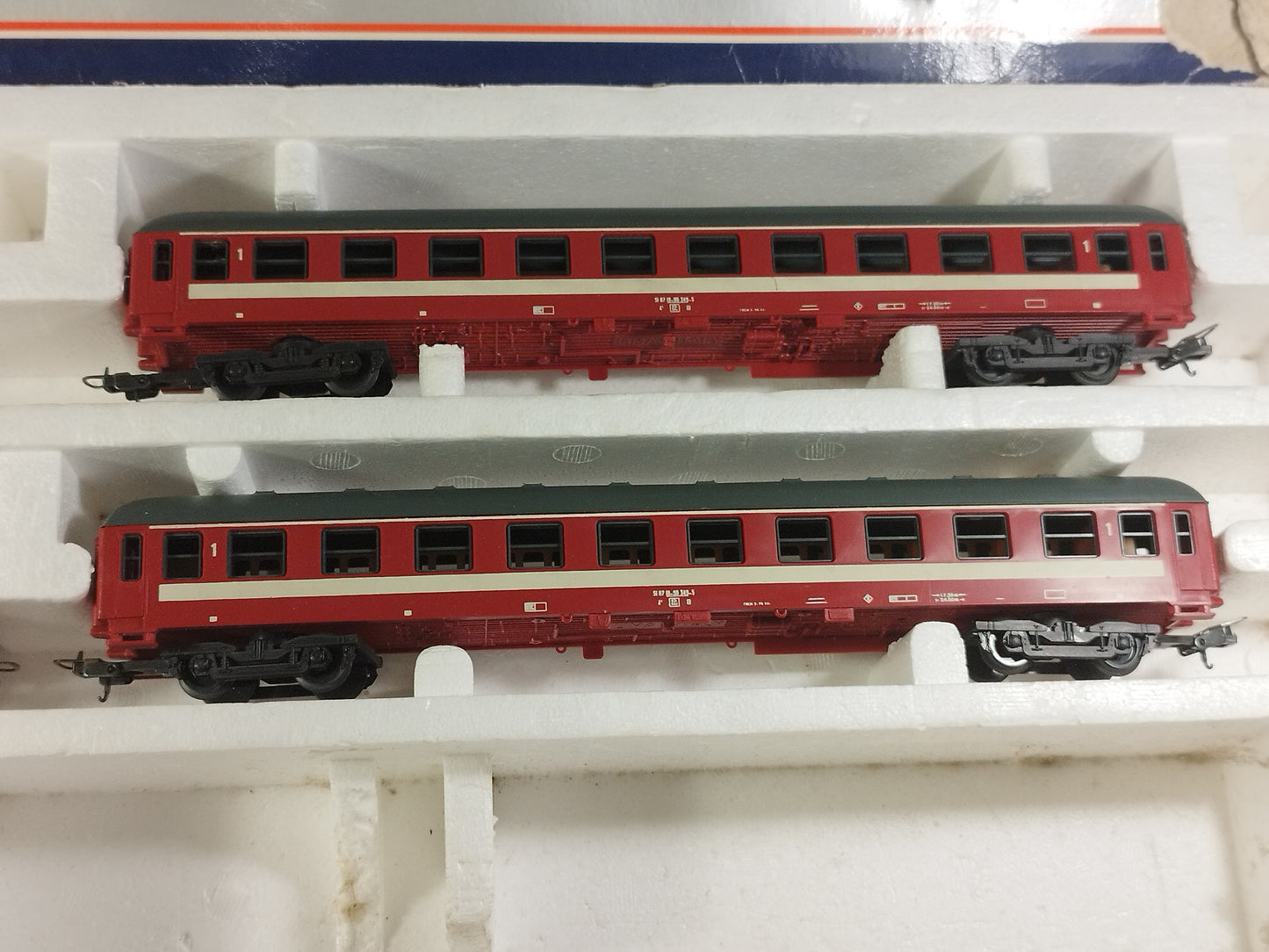 Lima OO Gauge "Le Captiole" Electric Loco SNCF Train Set