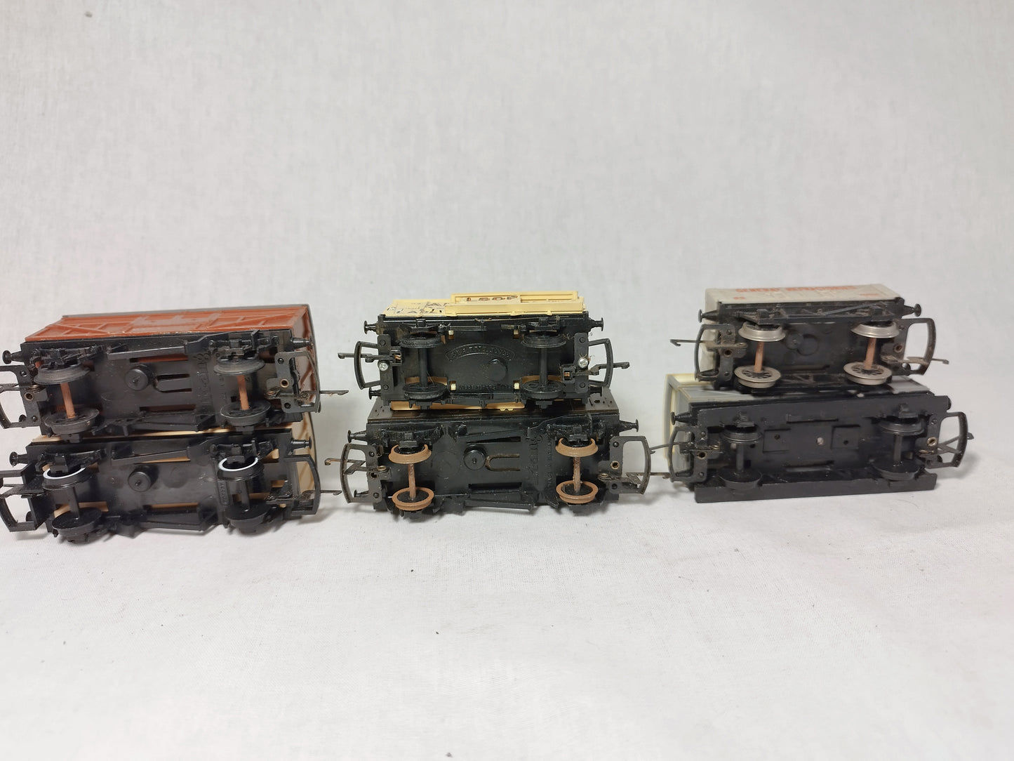 Hornby & Mainline OO Gauge Closed Wagons and Brake Van