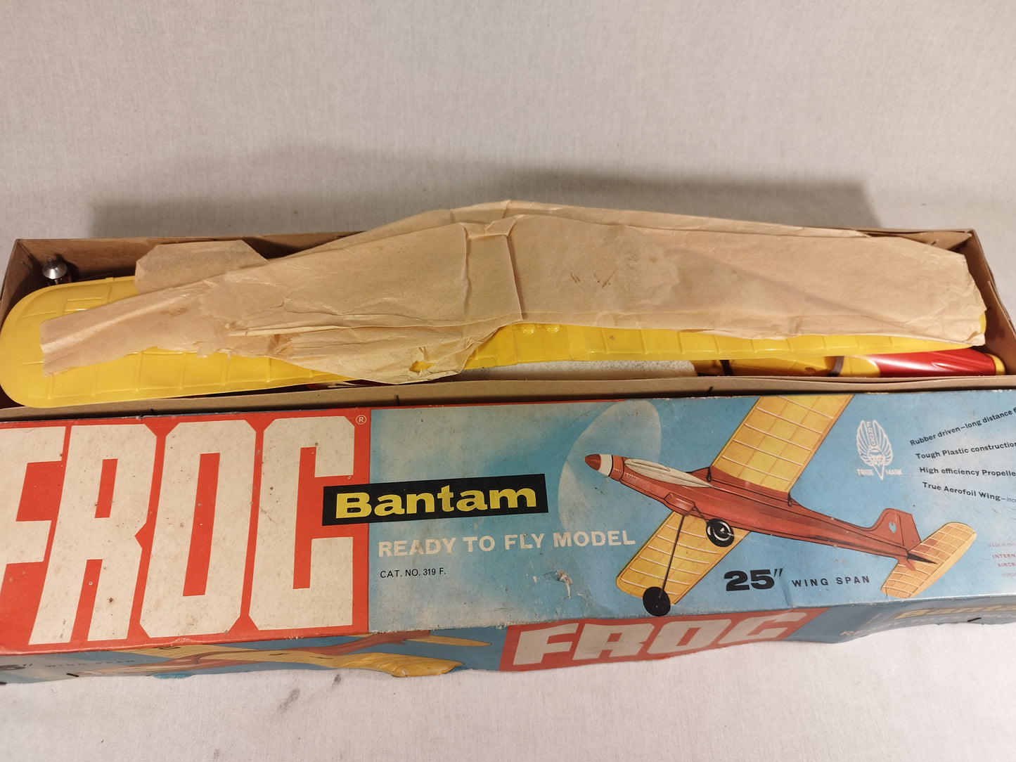 Frog Bantam 25" inch Wingspan Ready to Fly Model Kit - Late 1960's