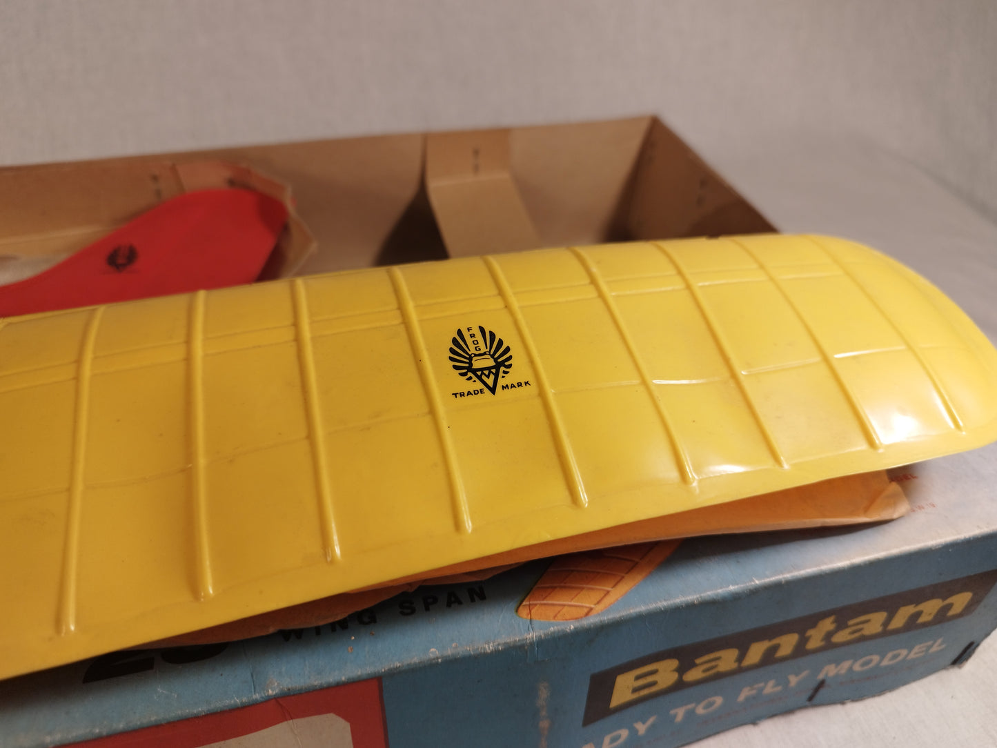 Frog Bantam 25" inch Wingspan Ready to Fly Model Kit - Late 1960's