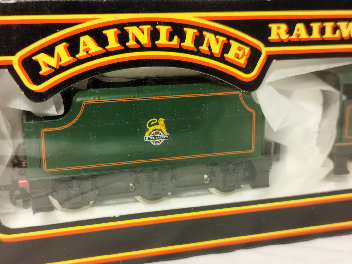 Mainline OO Gauge Royal Scot "Prince of Wales Volunteers South Lancashire" - Mint