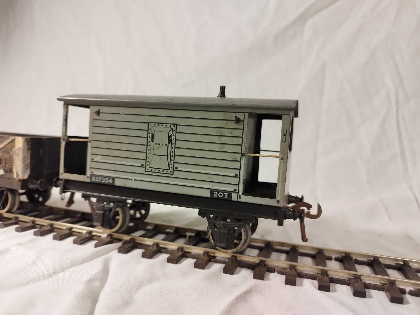 Bassett Lowke O Gauge Brake Van & 5 Plank Kit Built Wagon Lot
