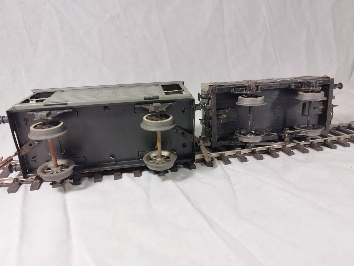 Bassett Lowke O Gauge Brake Van & 5 Plank Kit Built Wagon Lot