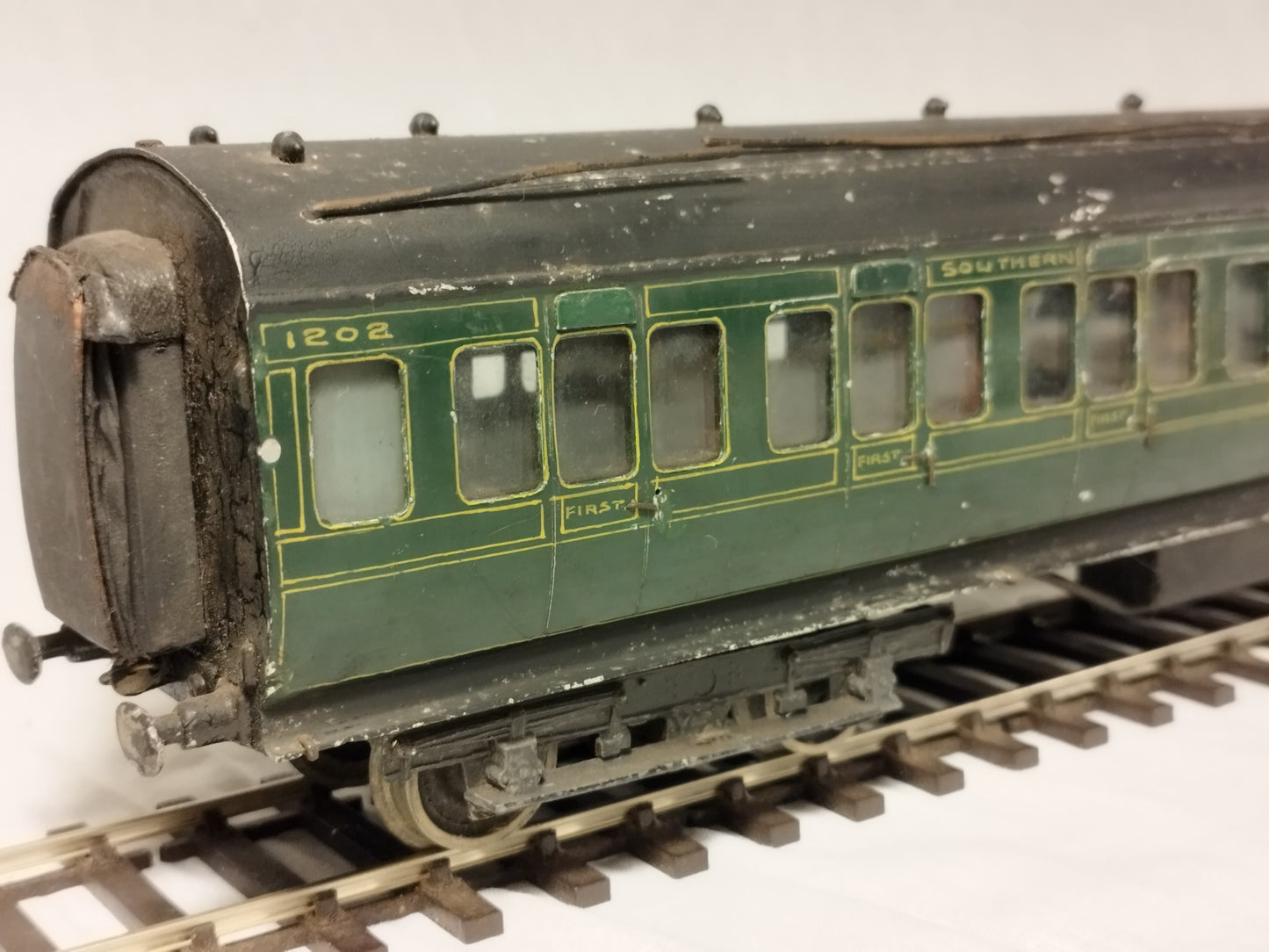 Leeds/Bonds/Gamages O Gauge SR Southern Railway 1st & 3rd Coach - Pre War