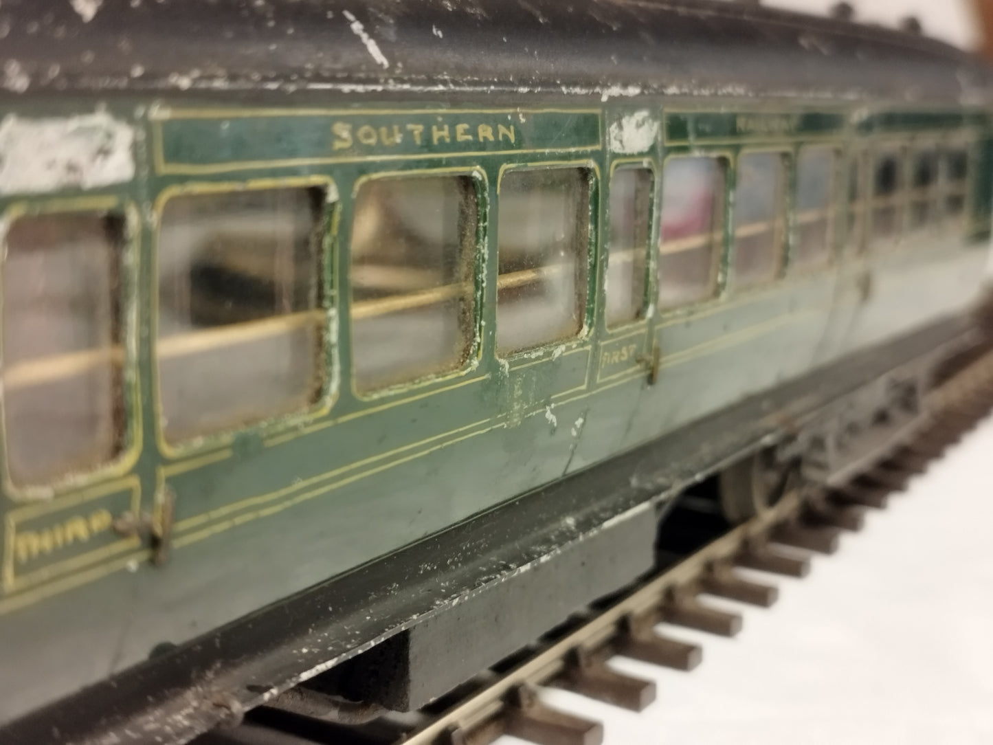 Leeds/Bonds/Gamages O Gauge SR Southern Railway 1st & 3rd Coach - Pre War