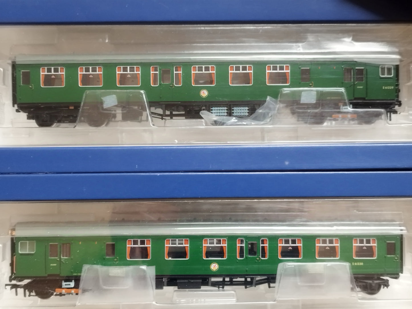 Bachmann 31-425 Class 411 4 Car EMU Set, BR Late SR 7105