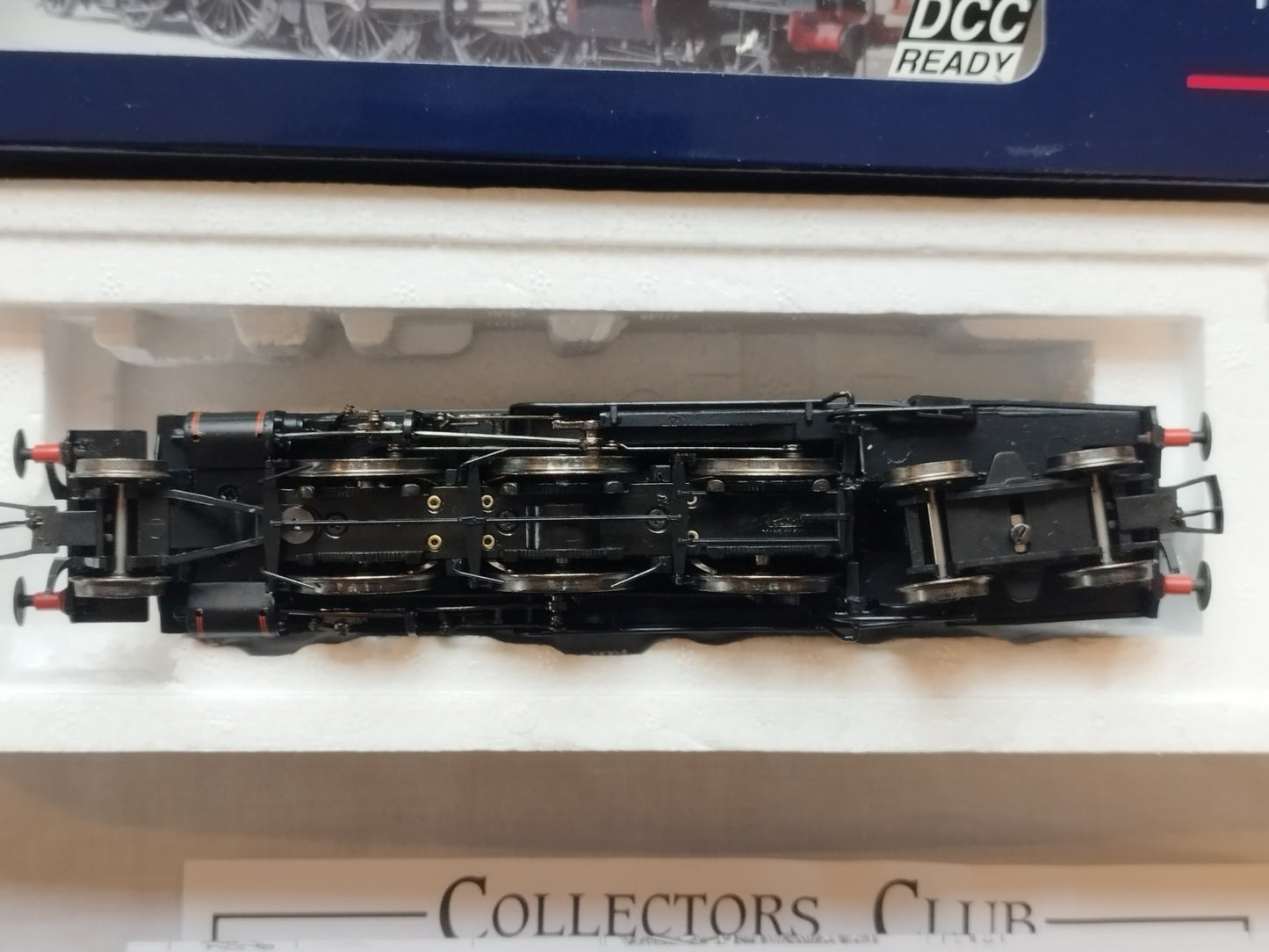 Bachmann 32-876 Fairburn Tank Loco "42096" - BR Black Early Emblem