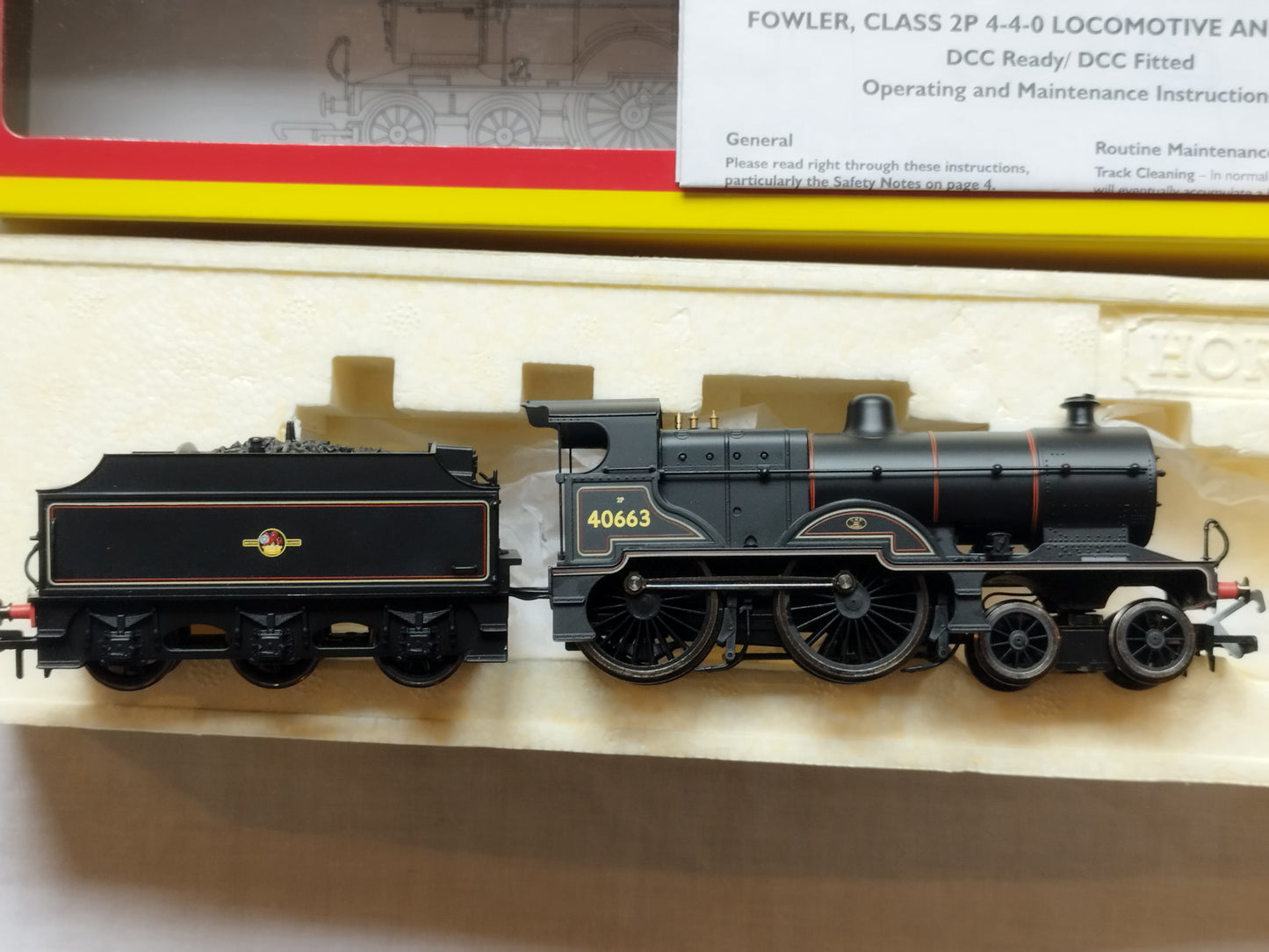 Hornby R3028 Class 2P Loco "40663" - BR Black Late Emblem