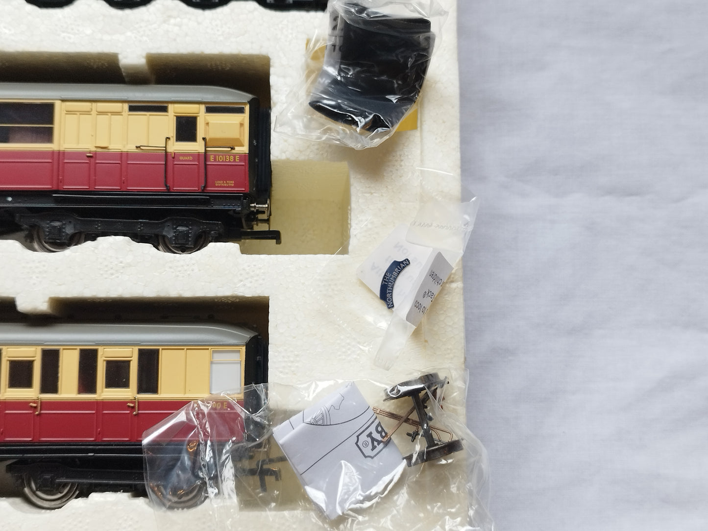 Hornby Train Pack R2435 "The Northumbrian" BR A4 Loco + 3 Coaches