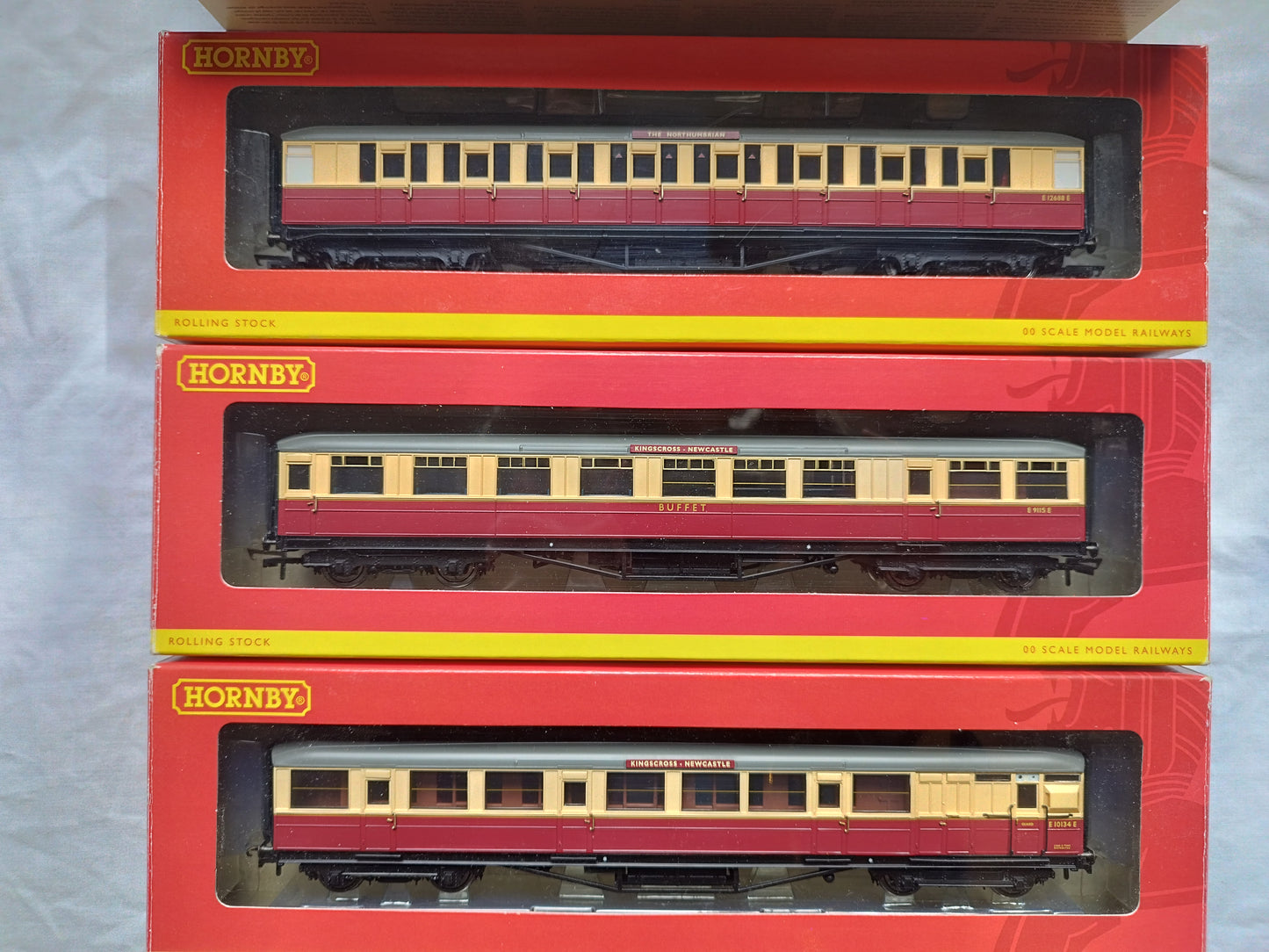Hornby Coach Pack R4228 "The Northumbrian" ex LNER inc. Buffet Car