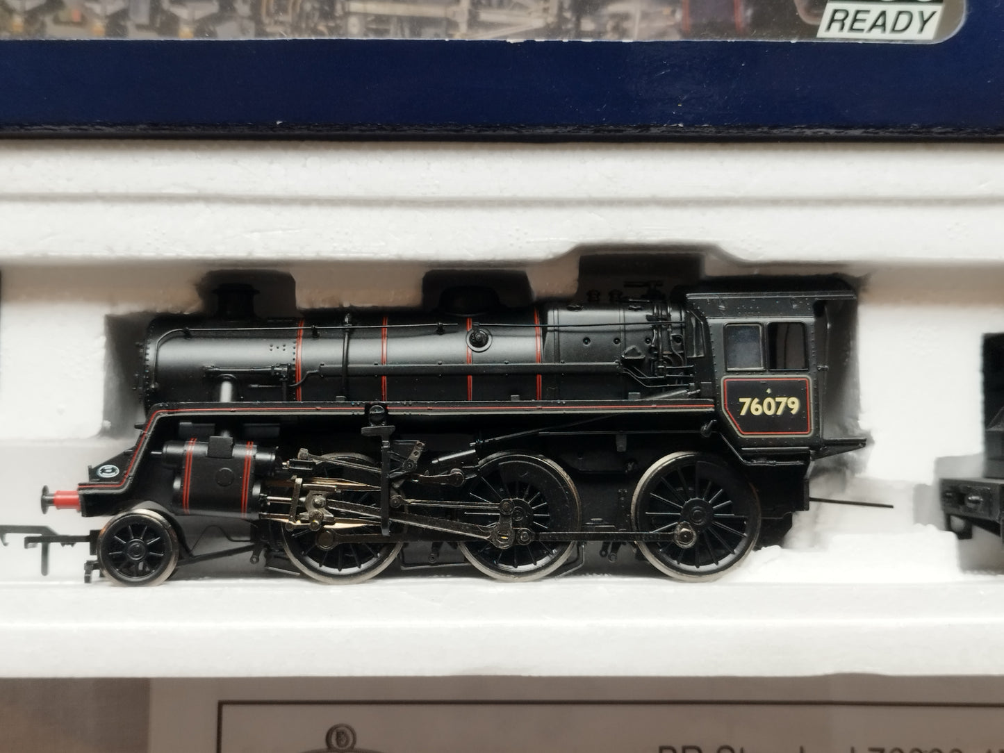 Bachmann 32-952 Standard Class 4MT 2-6-0 Tender Loco - Late Emblem