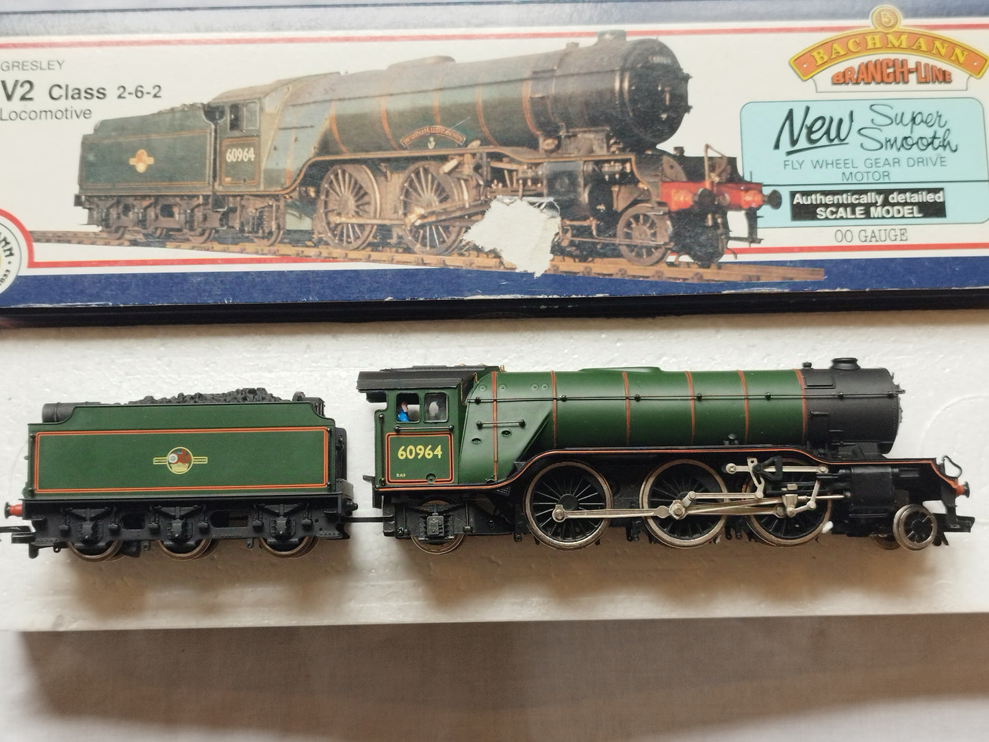 Bachmann 31-552 V2 Class "Durham Light Infantry" 60964 BR Green