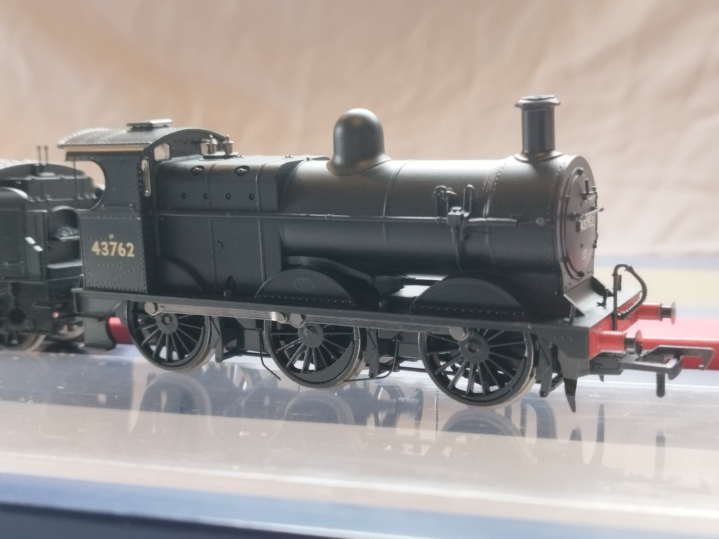 Bachmann 31-626 Class 3F "43762" Black Early Emblem - DCC