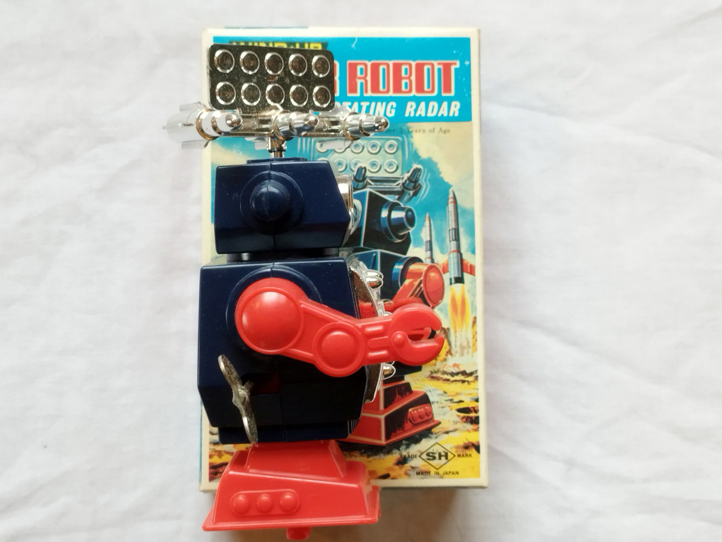 SH Horikawa Wind Up Radar Robot - Plastic 1970's