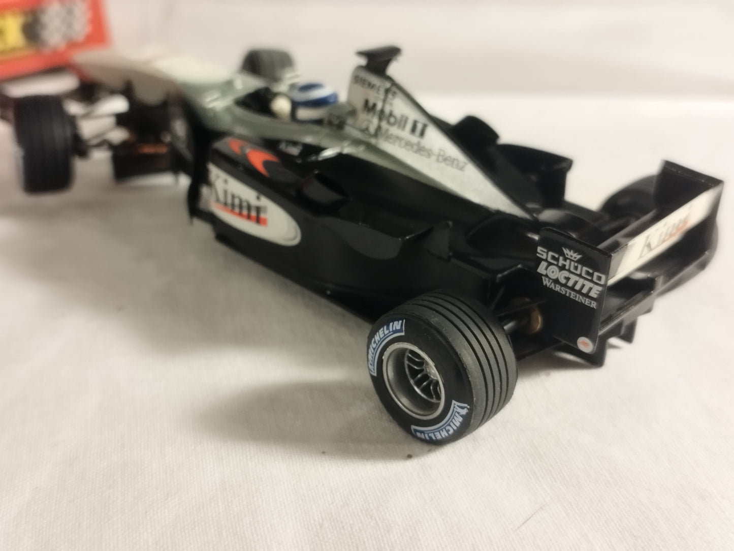 SCX Scalextric McLaren Mercedes MP4-16 Kimi Raikonnen 1/32 Slot Car