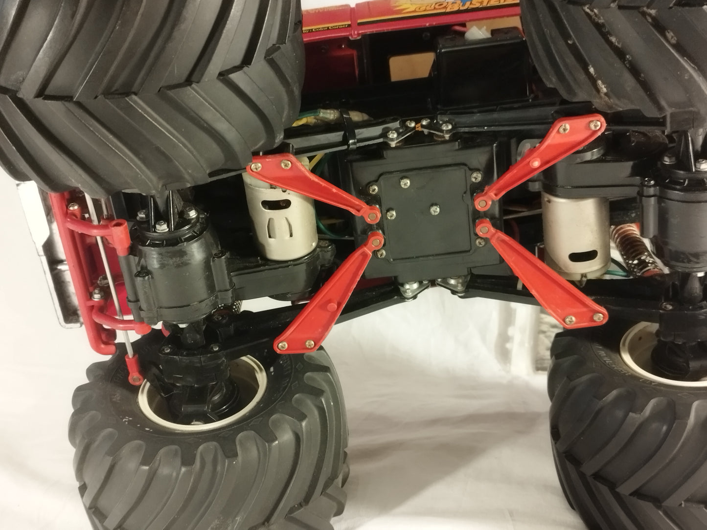 1987 Tamiya "Clod Buster" 1/10 RC Monster Truck - Chevy Bowtie