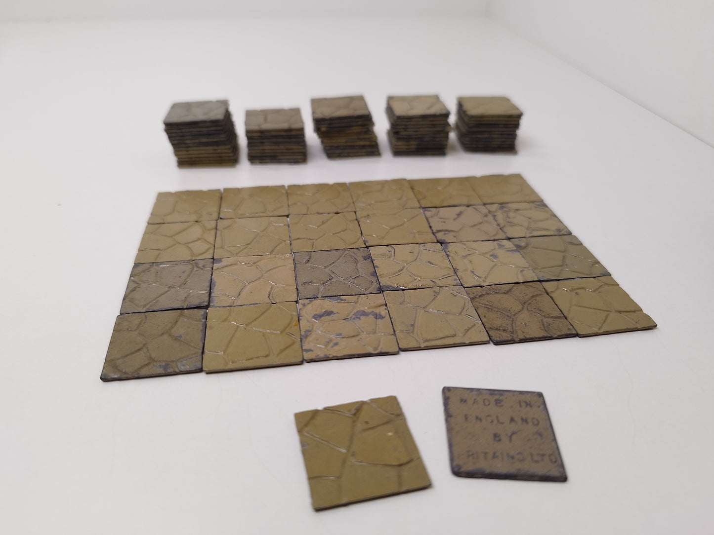 Britains Floral Garden Single Paving Slabs - Lead Pre War Issue