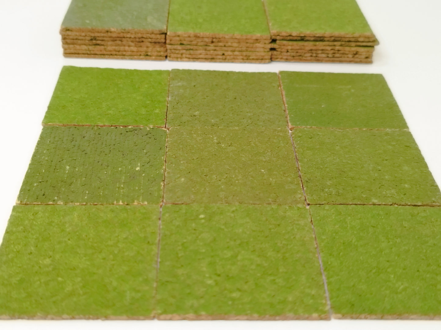 Britains Pre War Floral Garden Series Cork Grass Squares - Good Condition