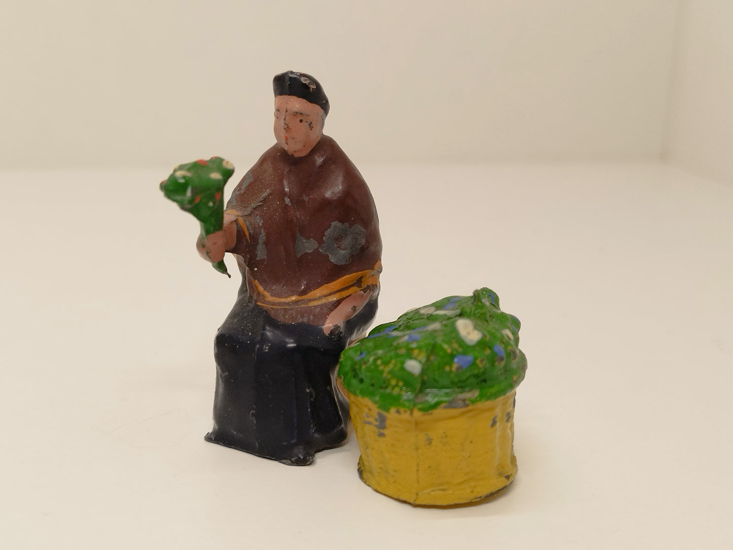 Charbens Lead Costermongers Series - Flower Seller in Brown & Black - Rare