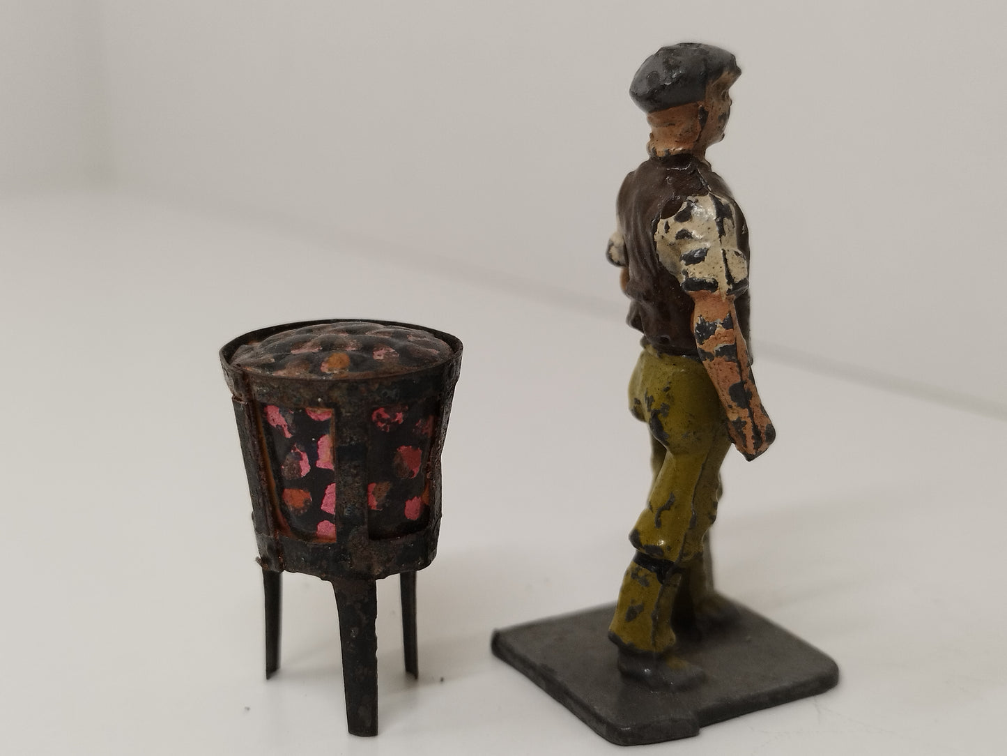Charbens Pre War Road Workers Set - Workman with Spade & Brazier