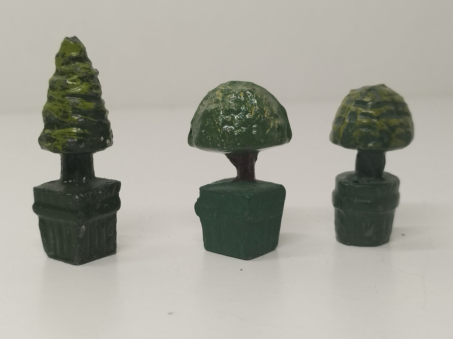 Pixyland Kew Lead Topiary Shrub in Planter x 3 - Floral Garden Series
