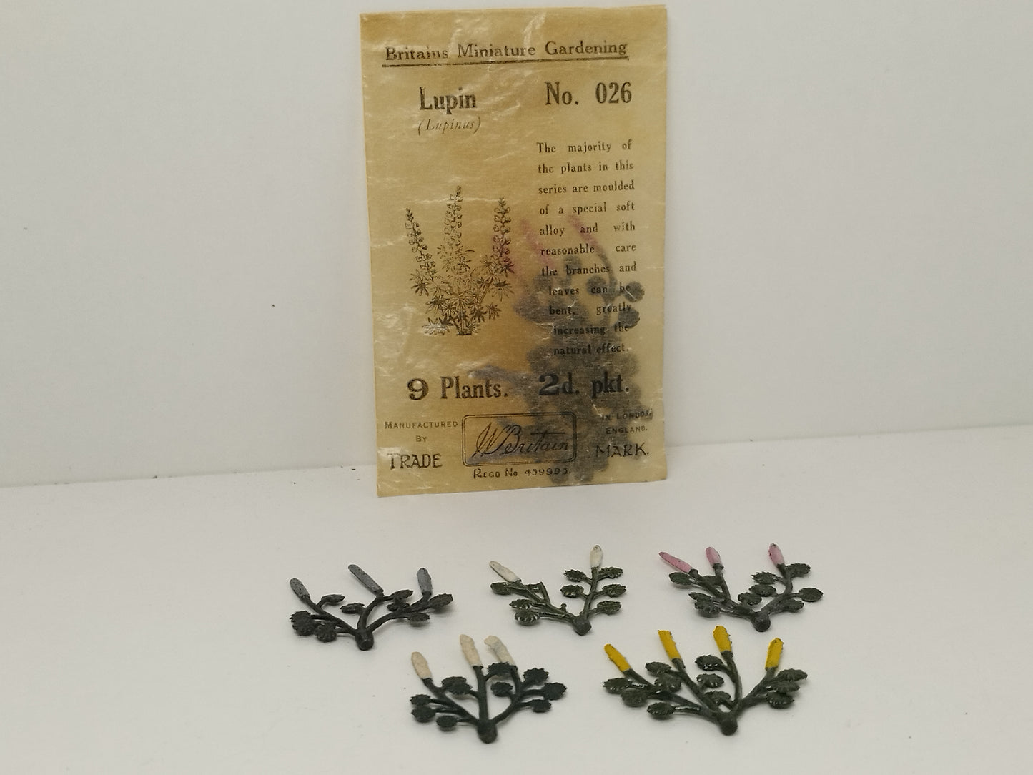Britains Pre-War Floral Garden Wax Packet Lupin No026 Plants