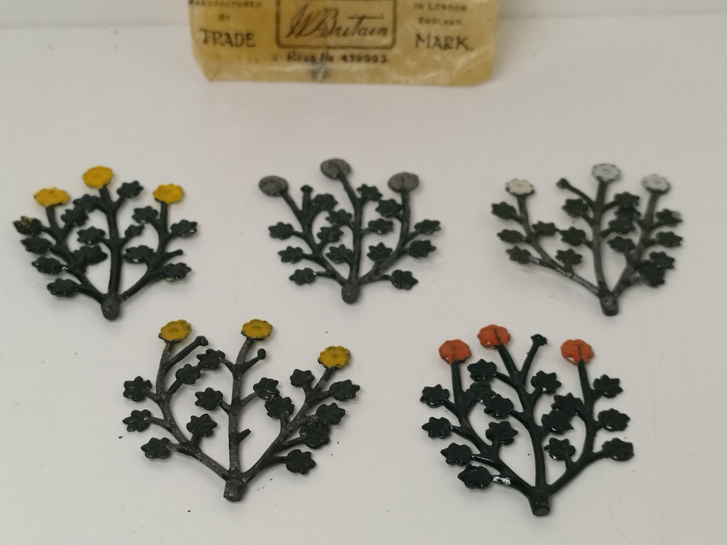 Britains Pre-War Floral Garden Wax Packet Dahlia (single) Plants