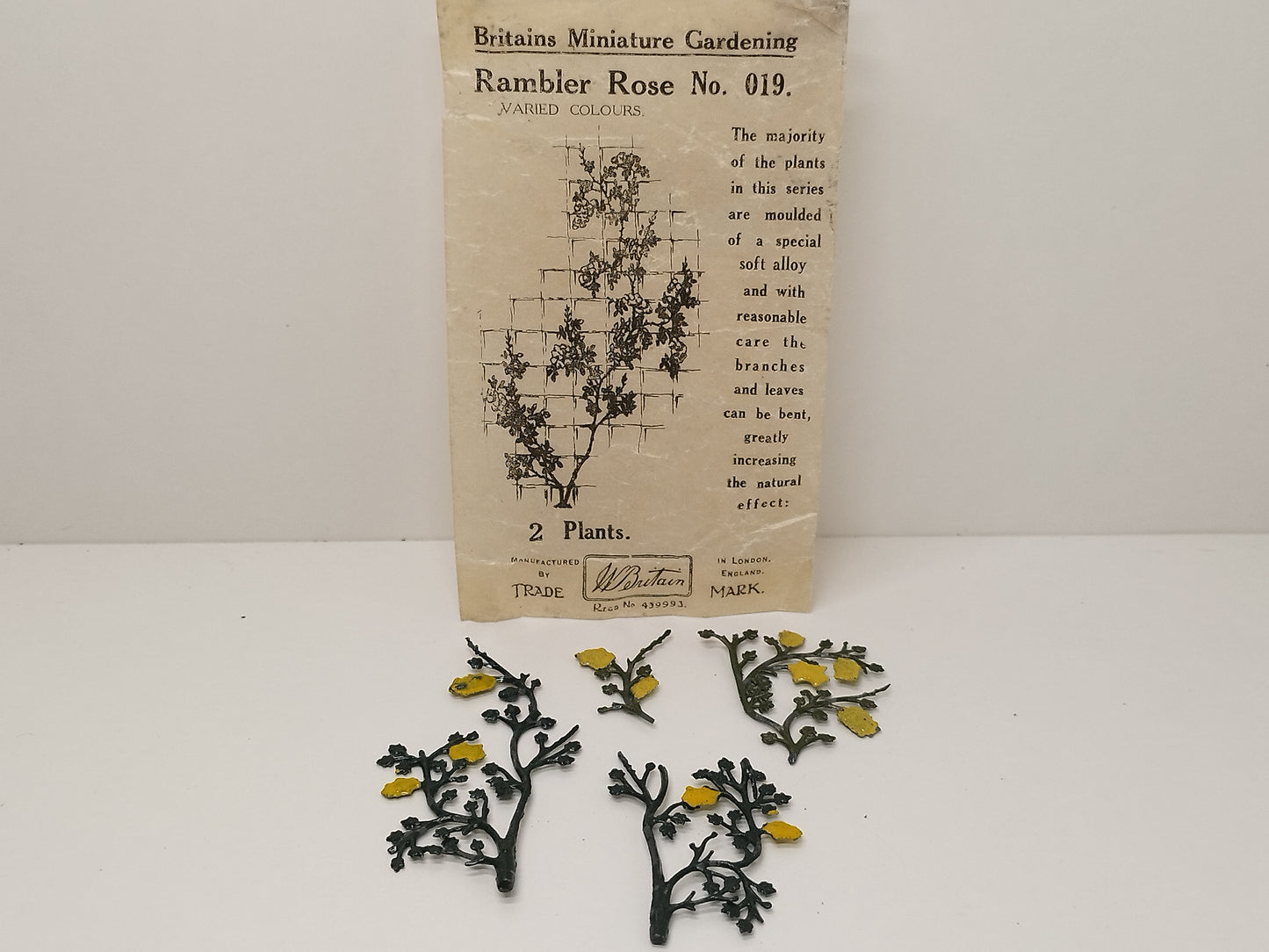 Britains Pre-War Floral Garden Wax Packet Rambler Rose No019 - Yellow