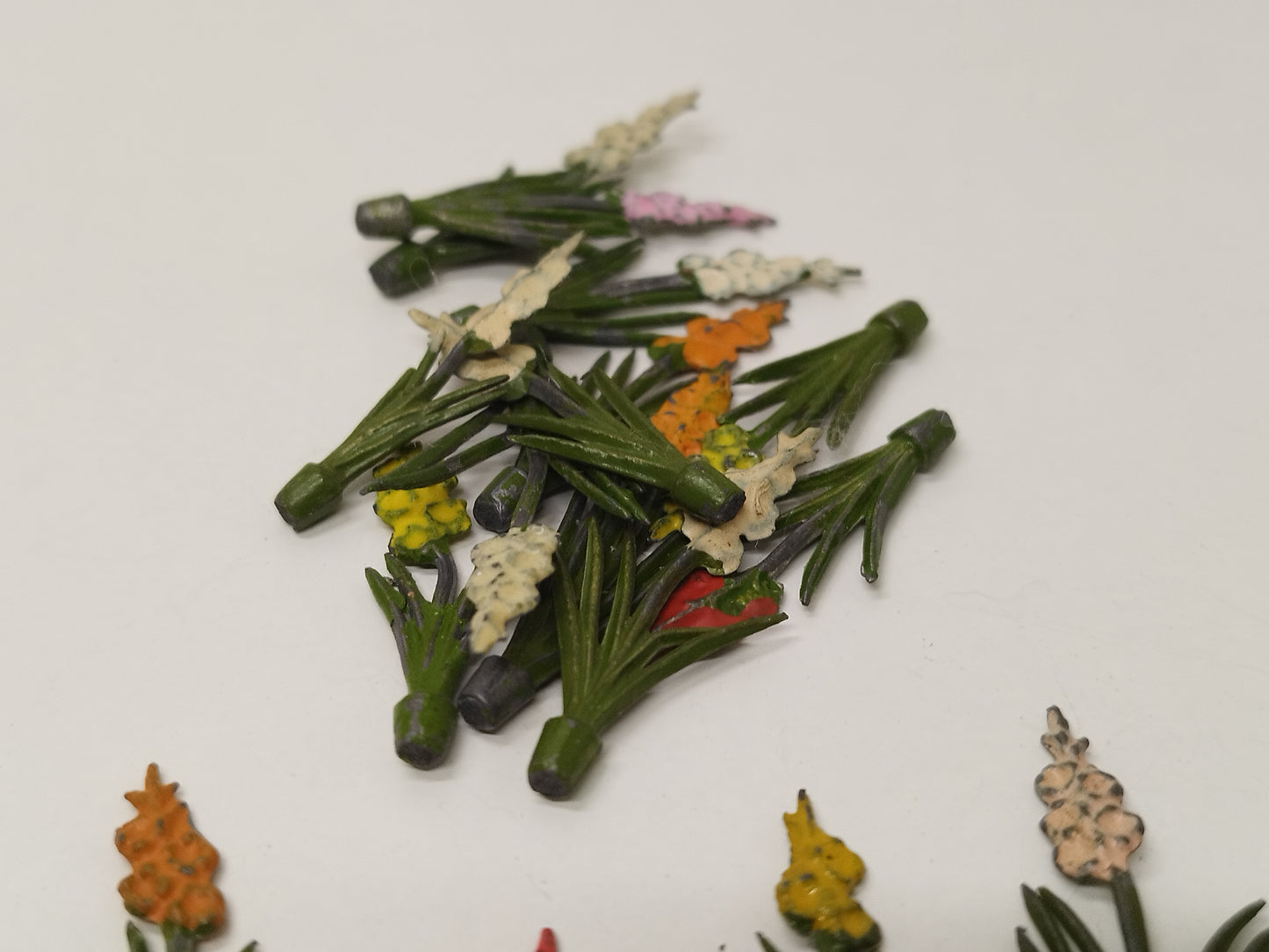 Britains Pre-War Floral Garden Flowers - No035 Gladioli