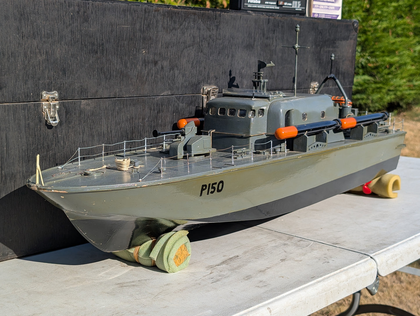 Vintage Radio Controlled Vosper Brave Class Torpedo Boat P150 "Brave Boarderer" - Futaba Radio Gear - Project