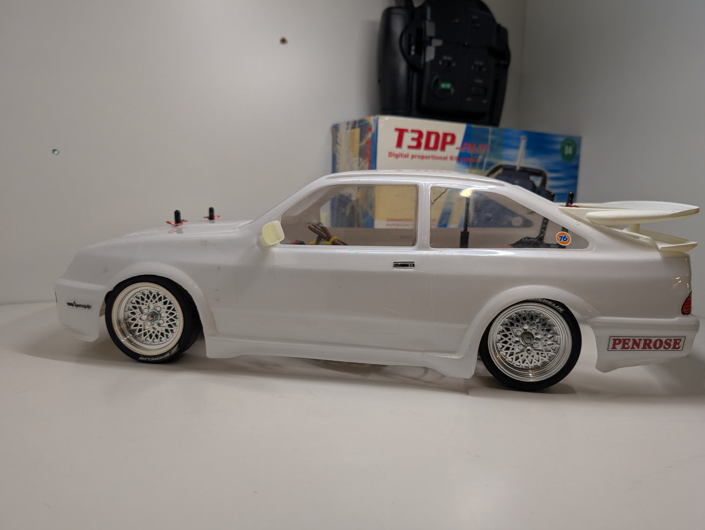 Tamiya 1/10 RC TA02 Ford Sierra Cosworth RS500 L&L Body Shell - Includes Radio