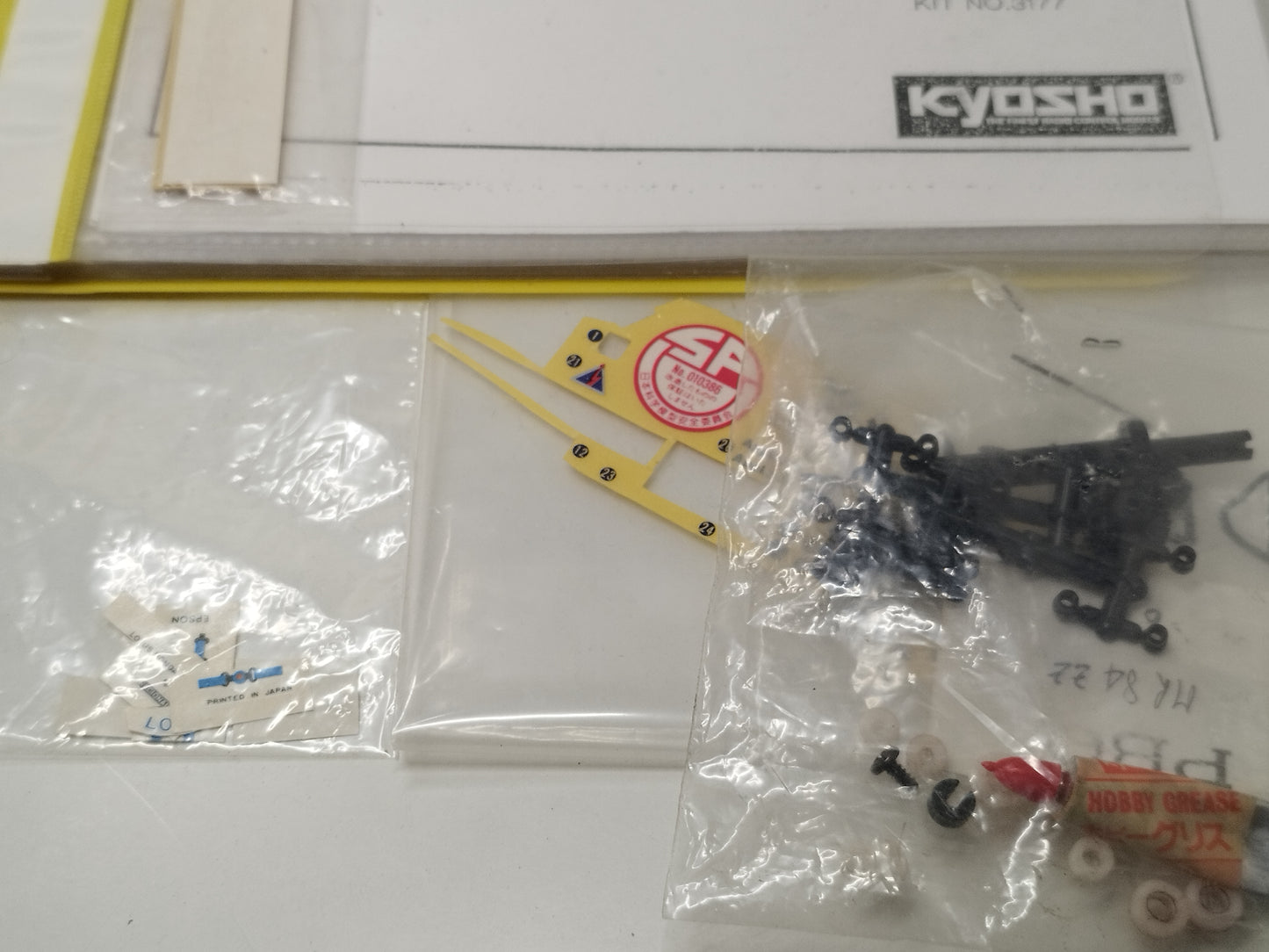 Kyosho 1/18 Scale RC Lotus 99T - Ayrton Senna