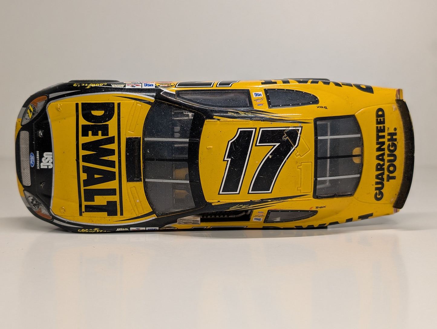 Hornby Scalextric 1/32 Ford Taurus NASCAR #17 Matt Kenseth DeWalt Tools - Yellow Bonnet Version - Scarce!