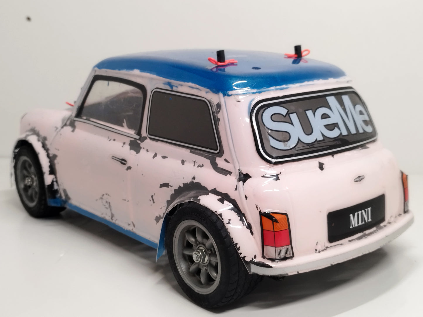 Tamiya 1/10 RC Racing Mini Cooper M-03 Chassis - Roller