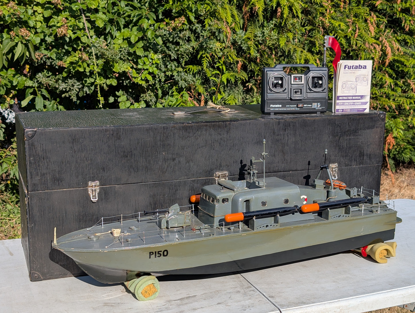 Vintage Radio Controlled Vosper Brave Class Torpedo Boat P150 "Brave Boarderer" - Futaba Radio Gear - Project